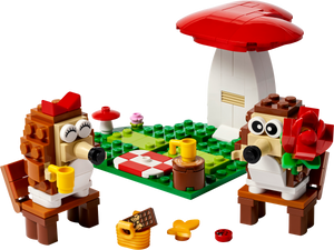 LEGO®: Hedgehog Picnic Date (40711)