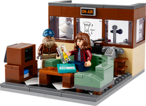 LEGO® Icons: Stranger Things: WSQK Radio Station (40891)