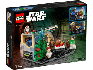 LEGO® Star Wars: Millennium Falcon Holiday Diorama (40658)